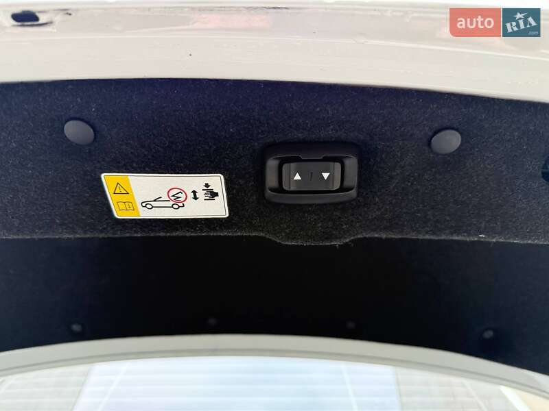 Кабріолет BMW 4 Series 2015 в Києві фото 25 Кабріолет BMW 4 Series 2015 в Києві