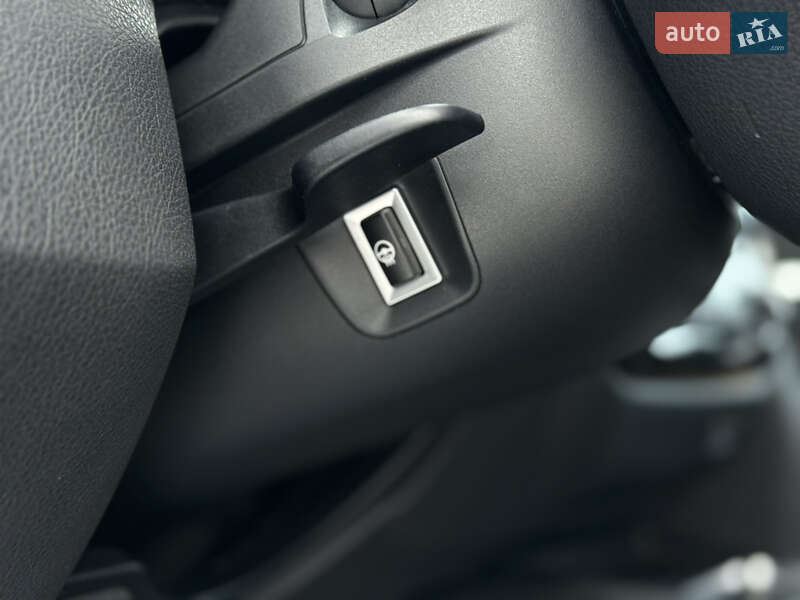 Купе BMW 4 Series 2017 в Ровно фото 27 Купе BMW 4 Series 2017 в Ровно