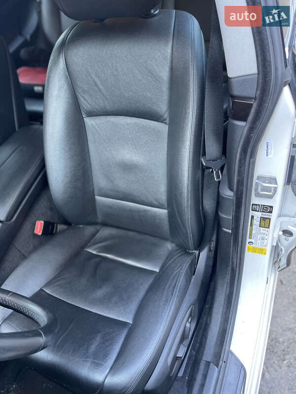 Ліфтбек BMW 5 Series GT 2014 в Києві фото 13 Ліфтбек BMW 5 Series GT 2014 в Києві