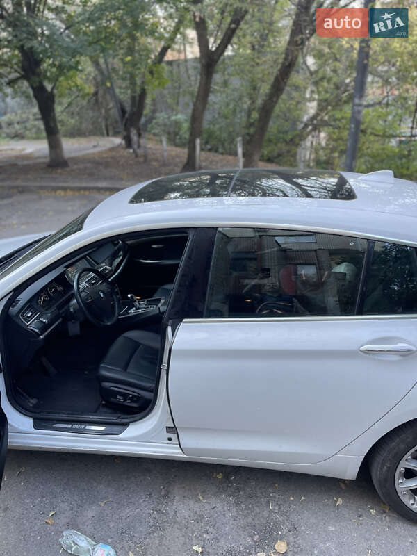 Ліфтбек BMW 5 Series GT 2014 в Києві фото 26 Ліфтбек BMW 5 Series GT 2014 в Києві