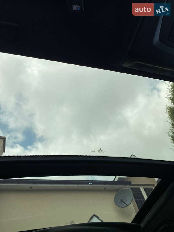 Ліфтбек BMW 5 Series GT 2014 в Києві фото 9 Ліфтбек BMW 5 Series GT 2014 в Києві