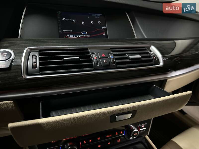 Лифтбек BMW 5 Series GT 2017 в Киеве