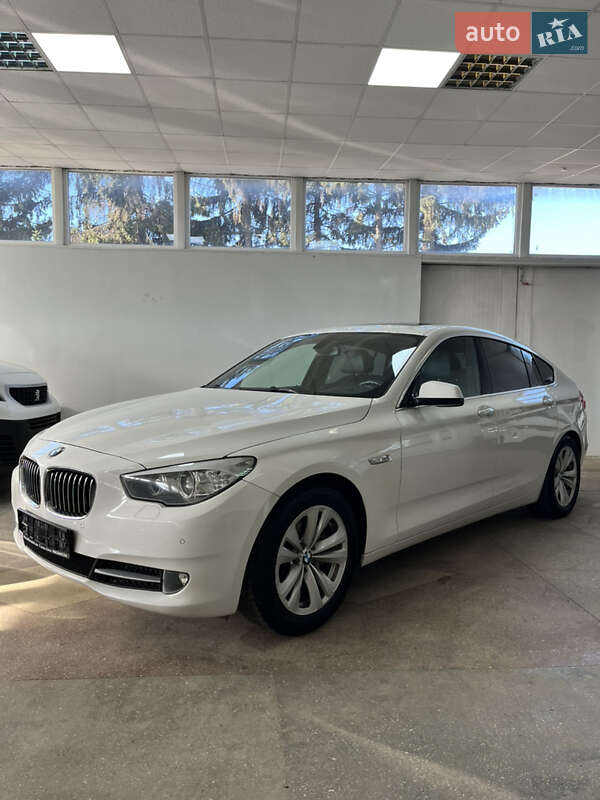 BMW 5 Series GT 2013