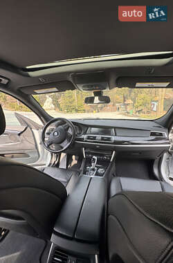 Лифтбек BMW 5 Series GT 2012 в 