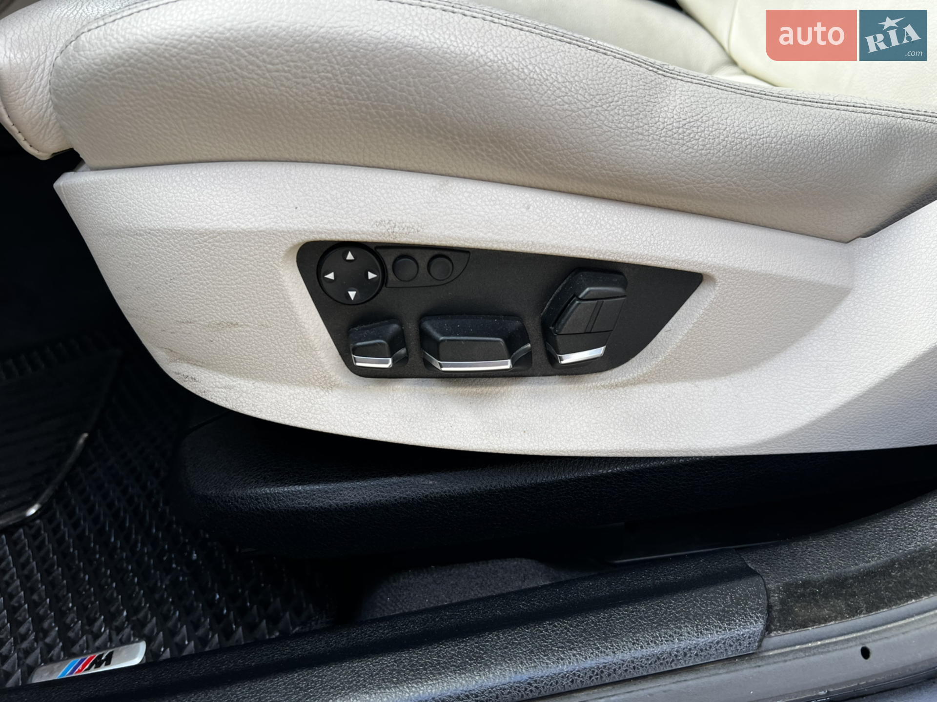 2010 BMW 5er - мініатюра 16