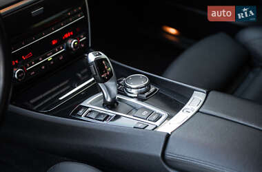 Ліфтбек BMW 5 Series GT 2015 в 