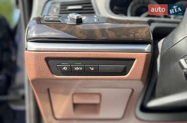 Лифтбек BMW 5 Series GT 2012 в 