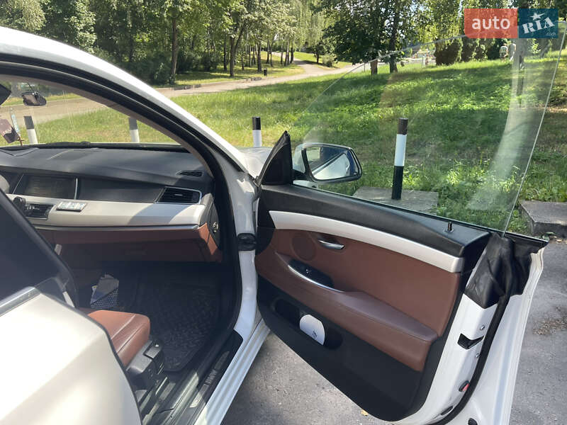 Седан BMW 5 Series GT 2013 в Тернополе