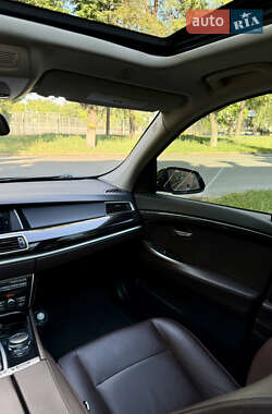Лифтбек BMW 5 Series GT 2015 в 