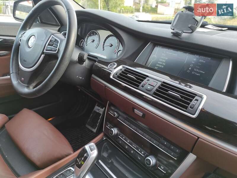 BMW 5 Series GT 2011