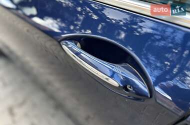 Лифтбек BMW 5 Series GT 2012 в 