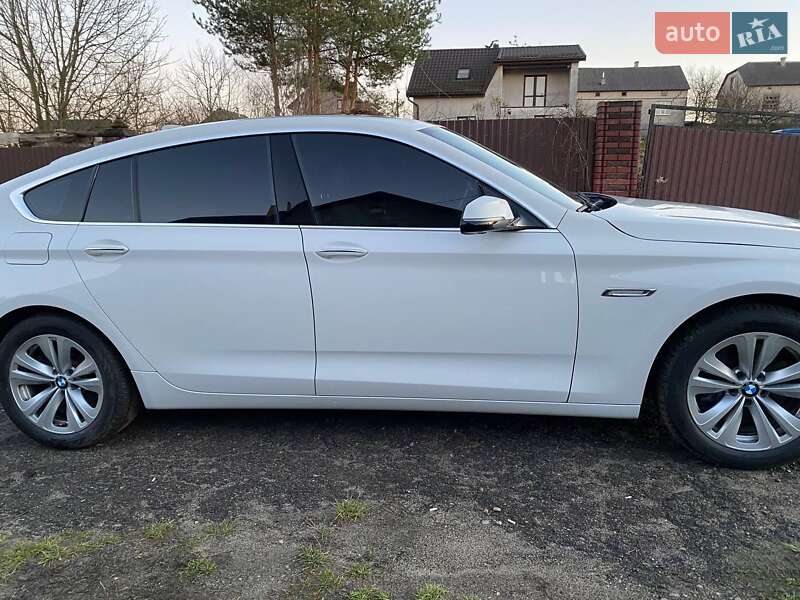 Лифтбек BMW 5 Series GT 2014 в Новояворовске