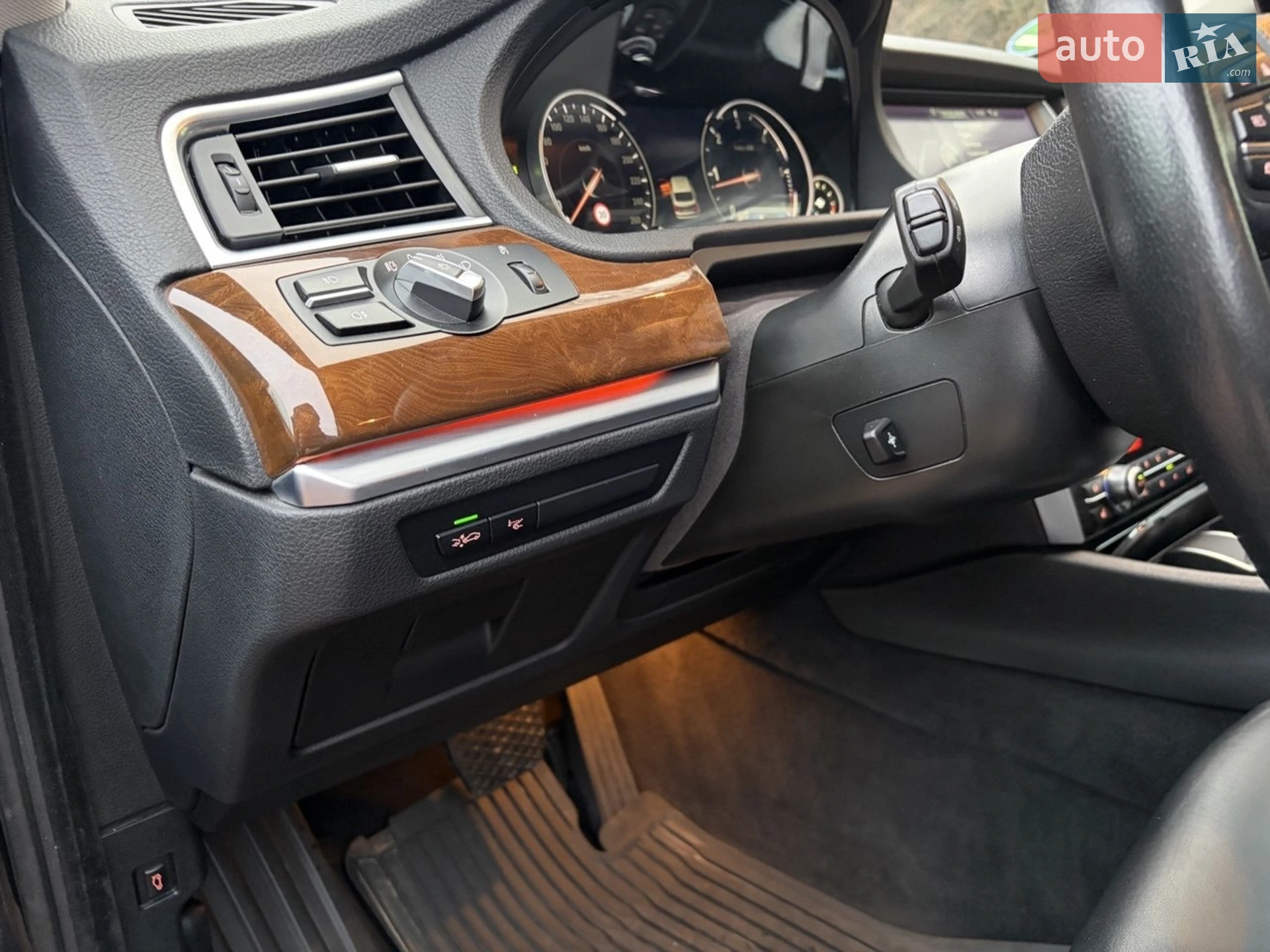 2013 BMW 5er - мініатюра 52