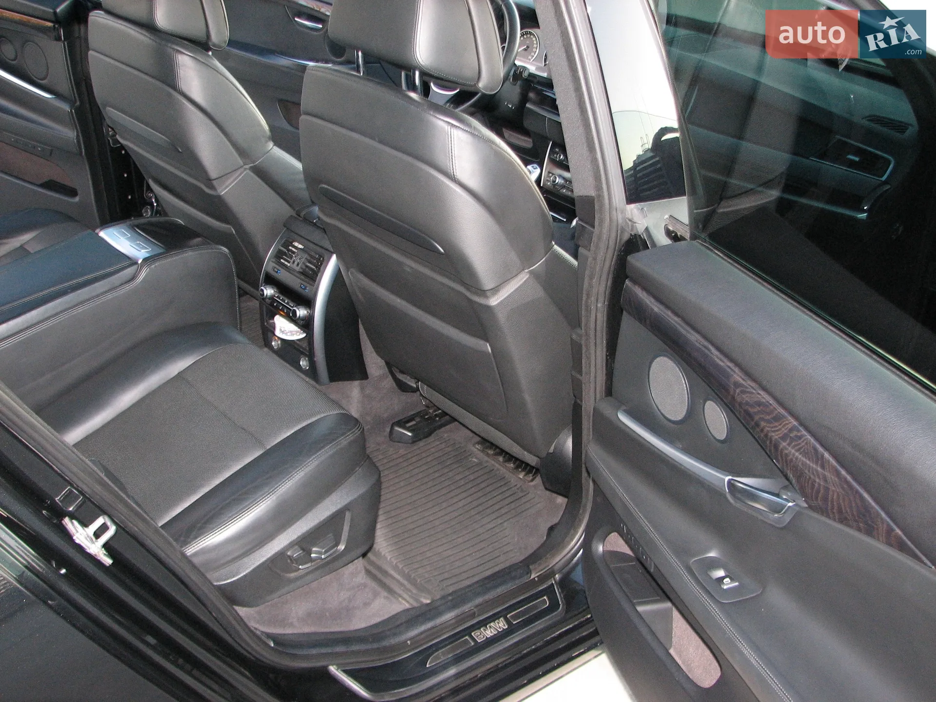 2011 BMW 5er - мініатюра 16