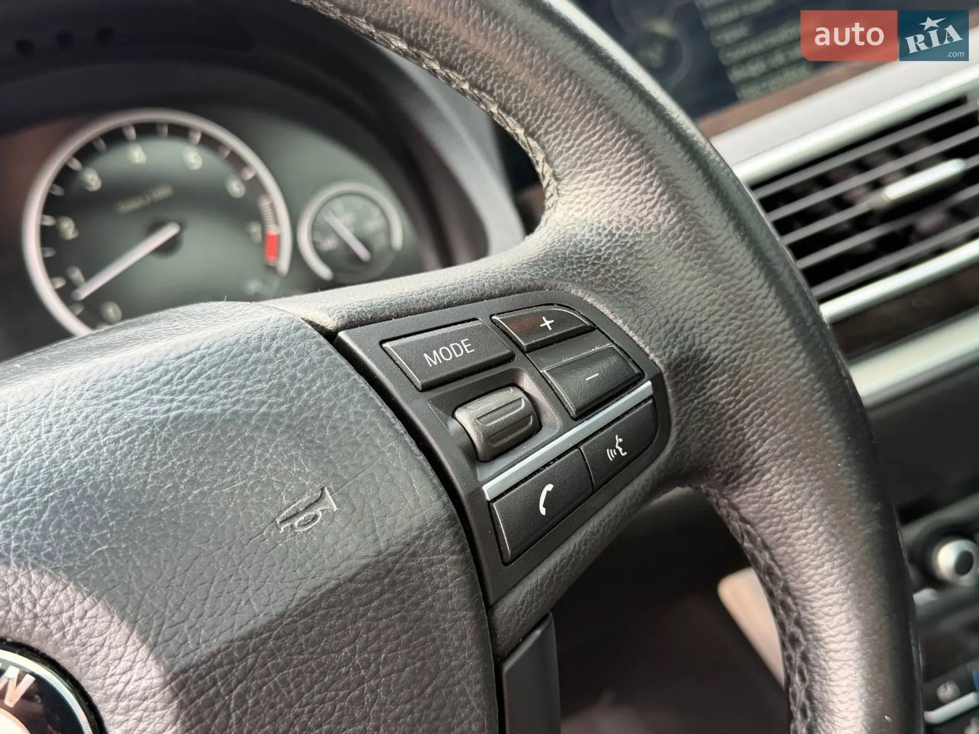 2012 BMW 5er - мініатюра 20