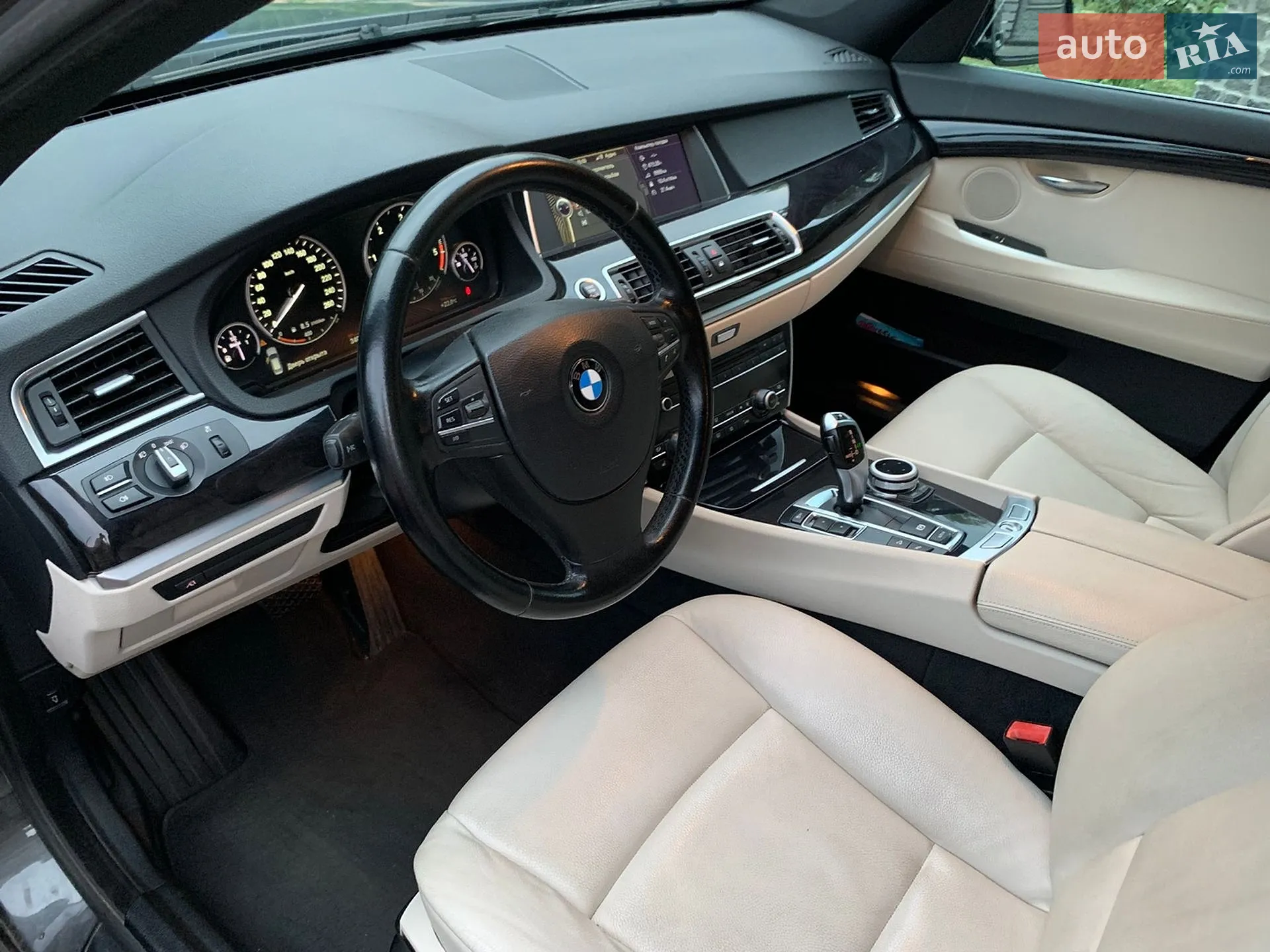 2011 BMW 5er - мініатюра 16