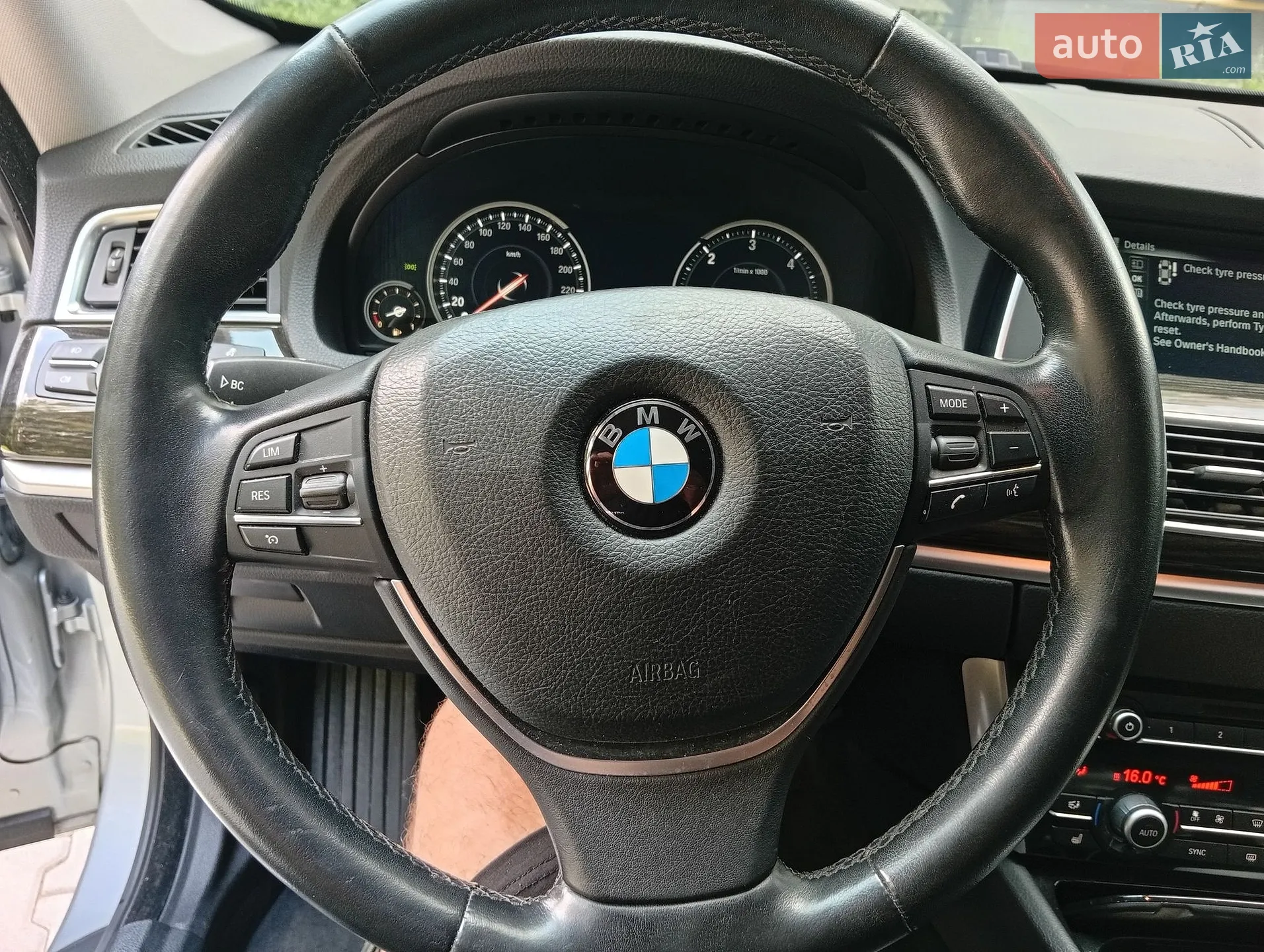 2014 BMW 5er - мініатюра 19