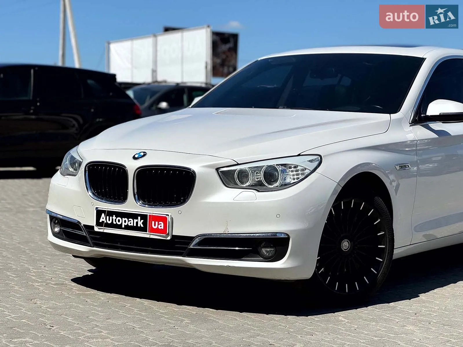 2015 BMW 5er - мініатюра 2