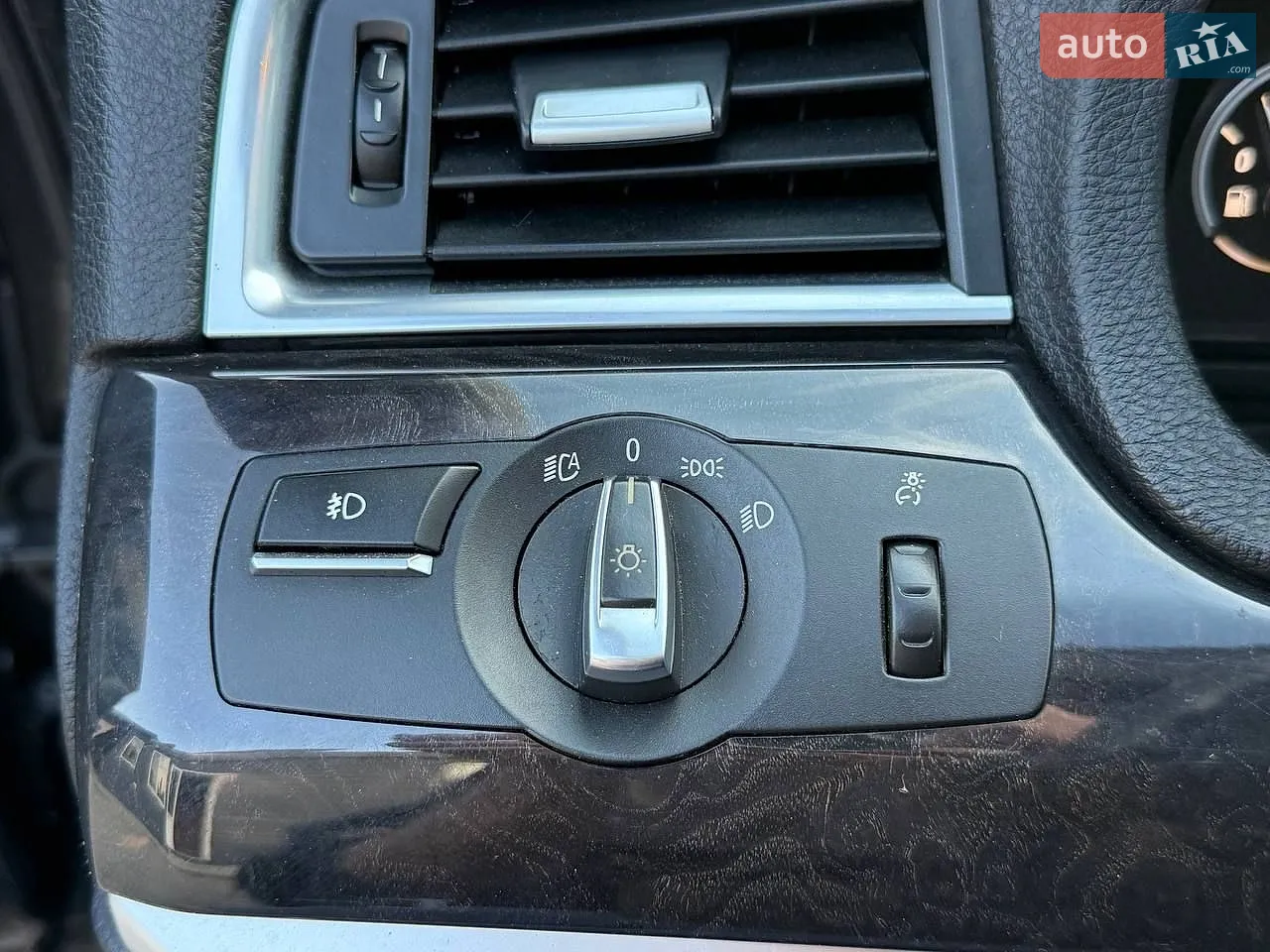 2011 BMW 5er - мініатюра 18