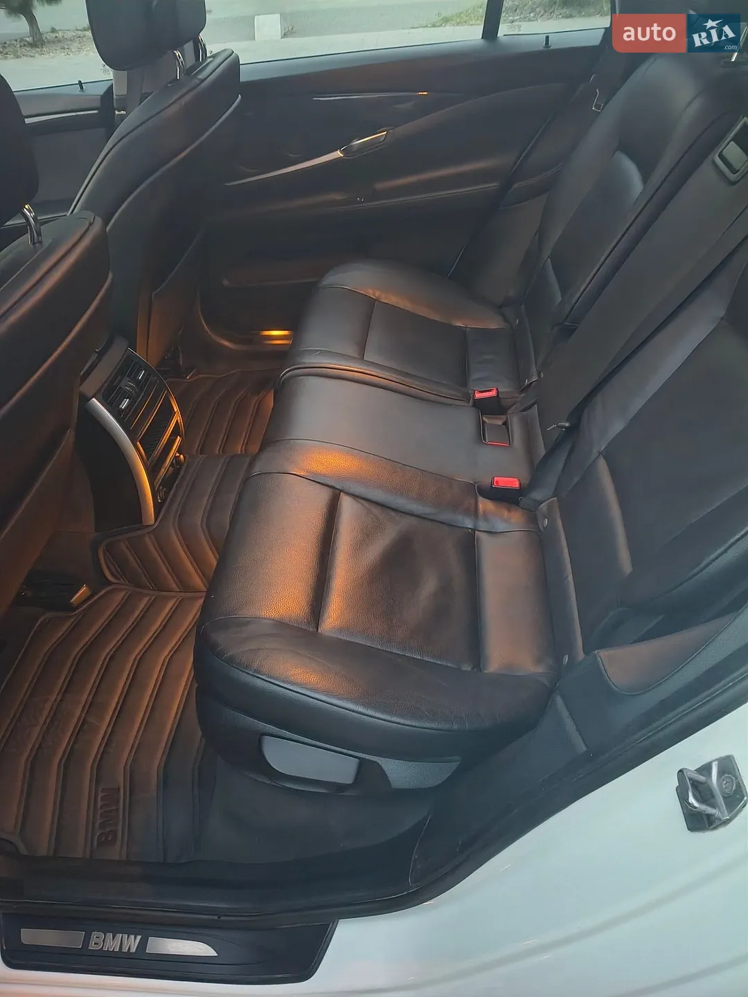 2012 BMW 5er - мініатюра 12