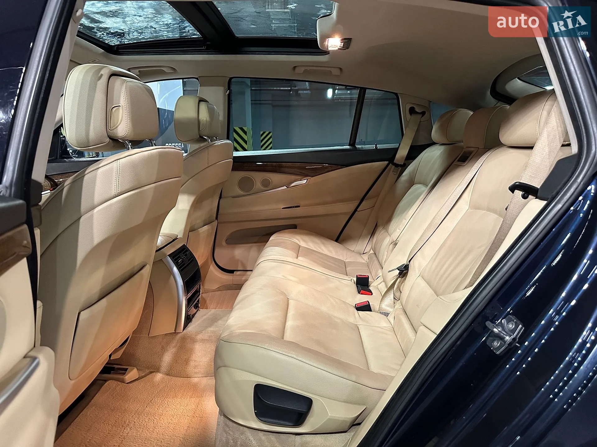 2010 BMW 5er - мініатюра 10