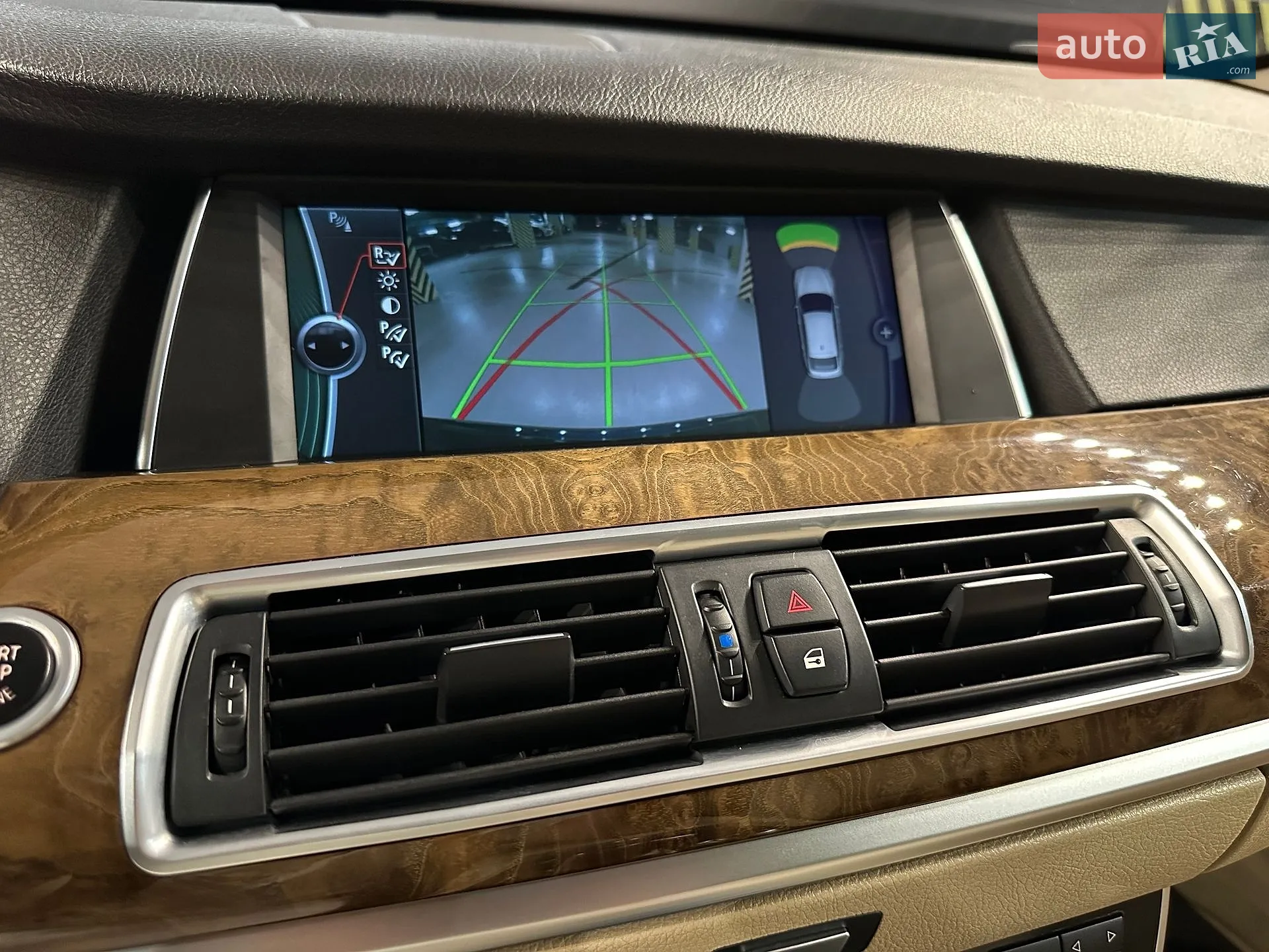 2010 BMW 5er - мініатюра 22