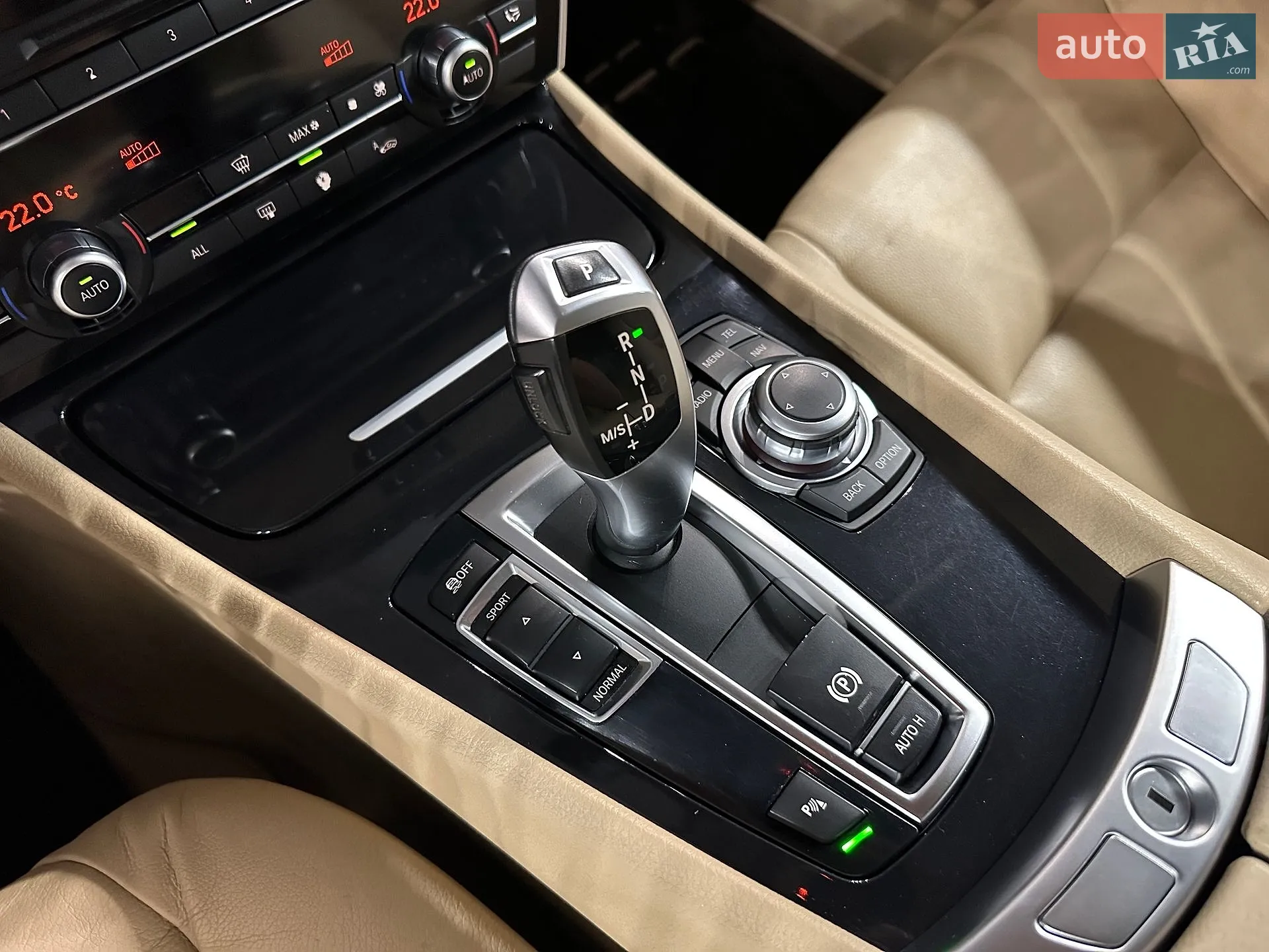 2010 BMW 5er - мініатюра 25