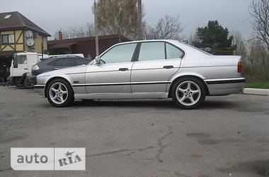 Седан BMW 5 Series 1995 в Хмельницком