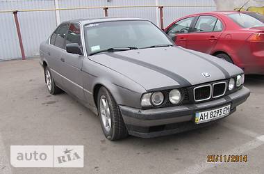 Седан BMW 5 Series 1992 в Розівці