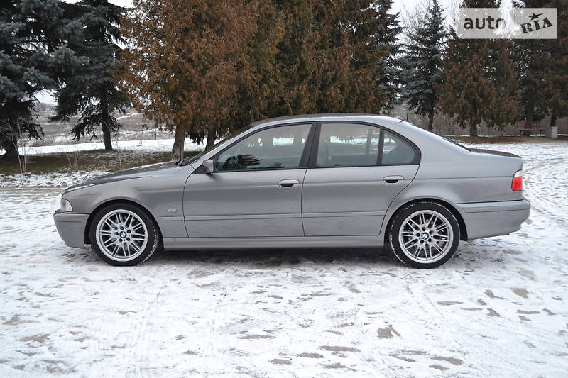 Седан BMW 5 Series 2003 в Ровно