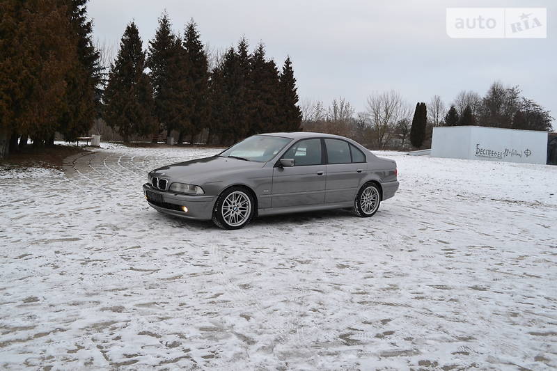 Седан BMW 5 Series 2003 в Ровно