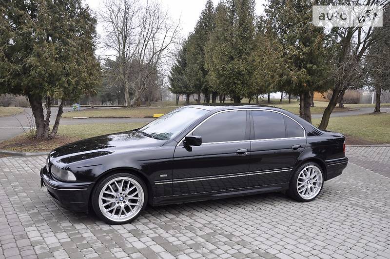 Седан BMW 5 Series 2003 в Ровно