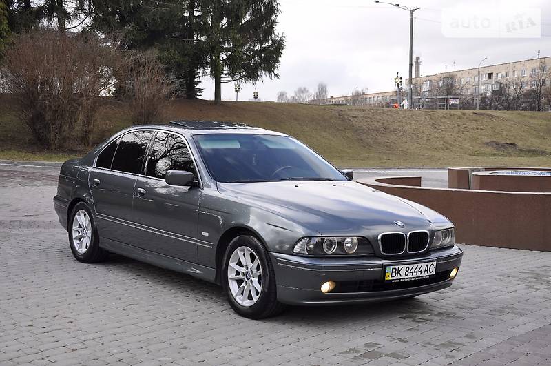 Седан BMW 5 Series 2003 в Ровно