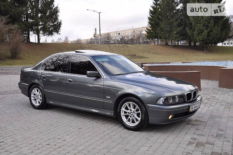 Седан BMW 5 Series 2003 в Ровно