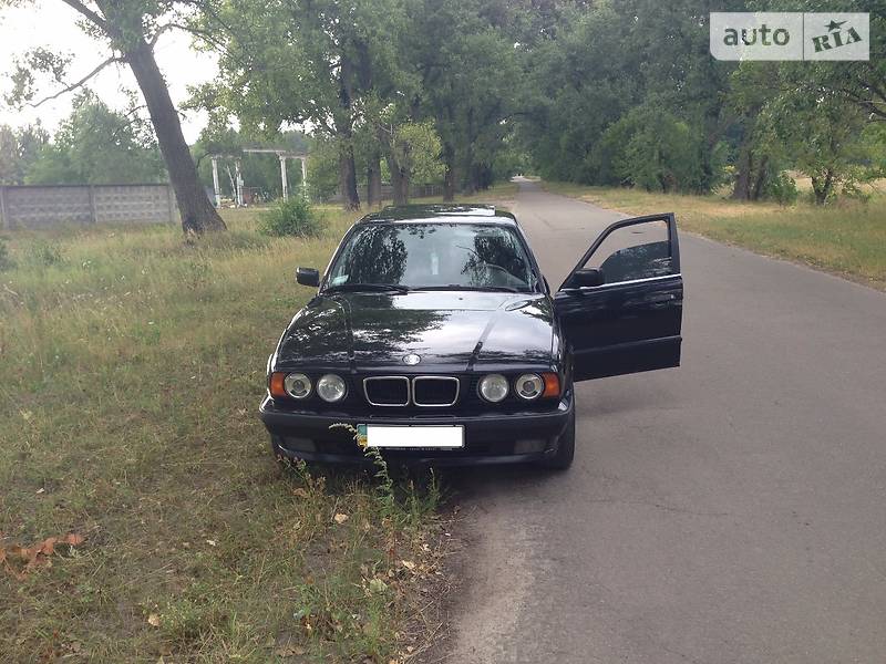 Седан BMW 5 Series 1995 в Киеве