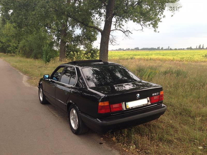 Седан BMW 5 Series 1995 в Киеве