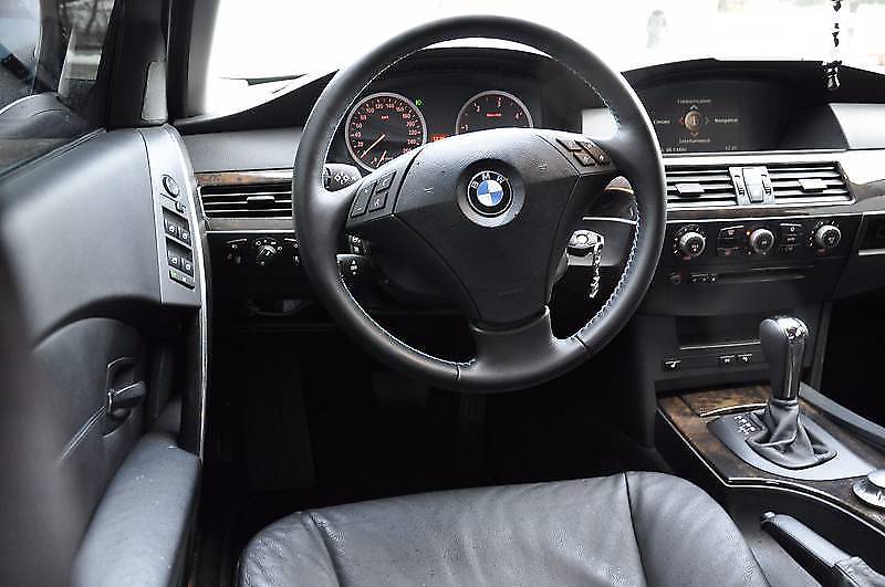 Седан BMW 5 Series 2004 в Ровно