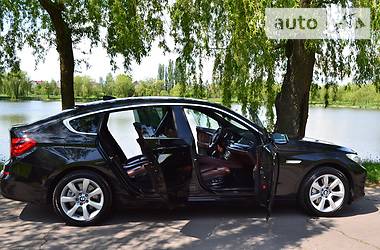 Седан BMW 5 Series 2011 в 