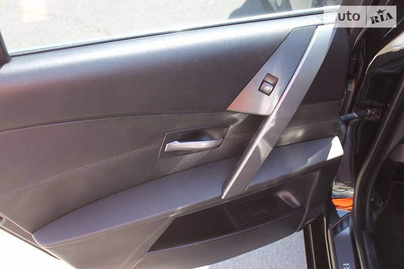 Седан BMW 5 Series 2005 в Николаеве