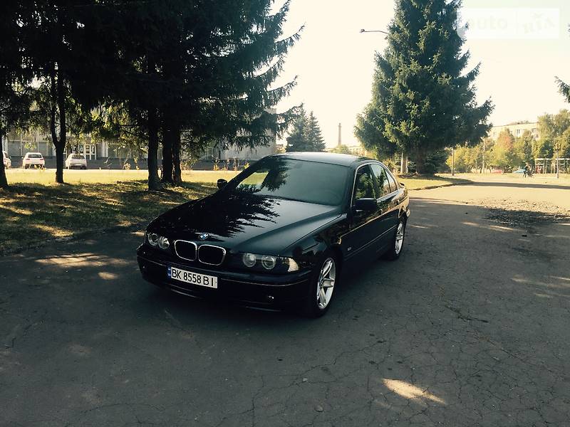Седан BMW 5 Series 2003 в Ровно