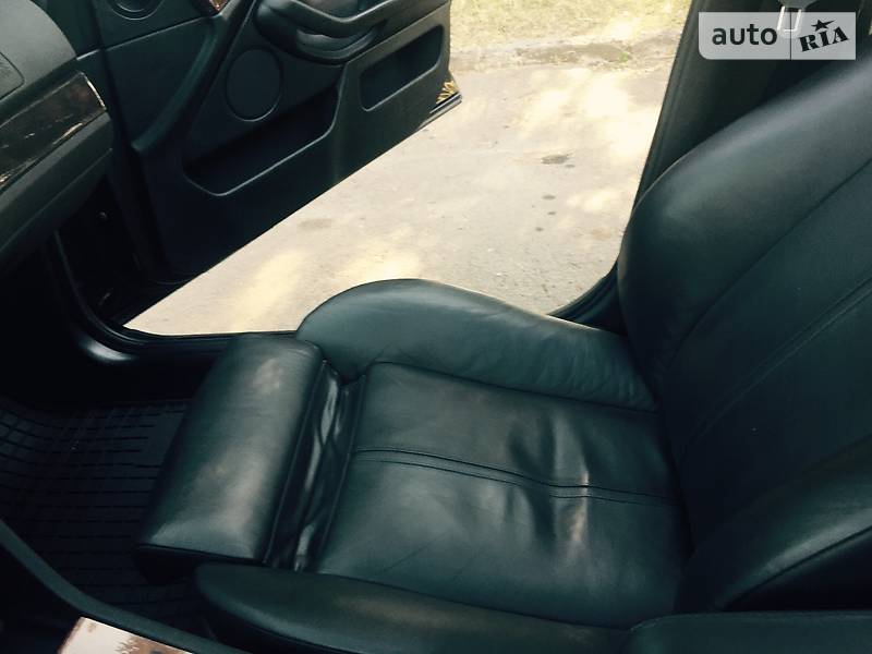 Седан BMW 5 Series 2003 в Ровно