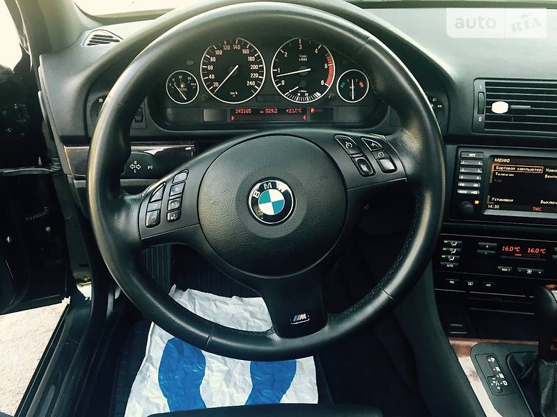 Седан BMW 5 Series 2003 в Ровно