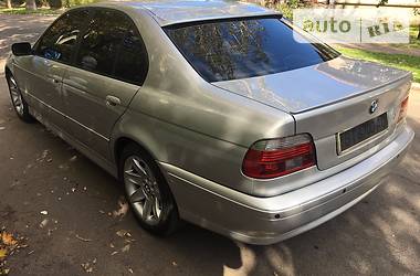 Седан BMW 5 Series 2000 в Новой Каховке