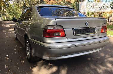 Седан BMW 5 Series 2000 в Новой Каховке