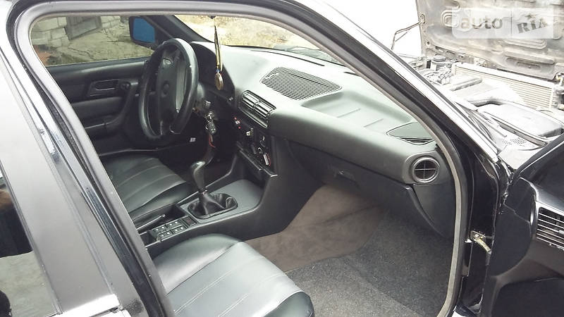 Седан BMW 5 Series 1993 в Бериславе