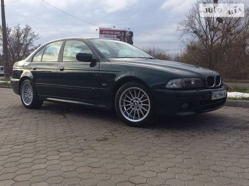 Седан BMW 5 Series 2000 в Луцке