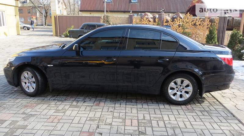 Седан BMW 5 Series 2004 в Дніпрі