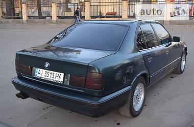 Седан BMW 5 Series 1993 в Киеве