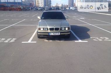 Седан BMW 5 Series 1989 в Киеве