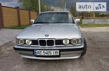 Седан BMW 5 Series 1992 в Днепре